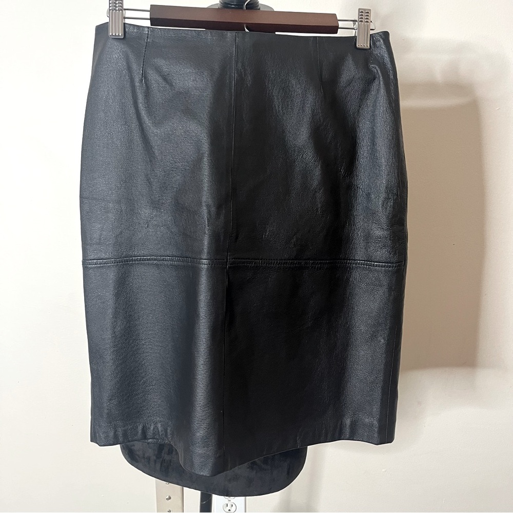 Newport News Women’s 100% Black Pebbled Leather Retro Mini Skirt Sz 10